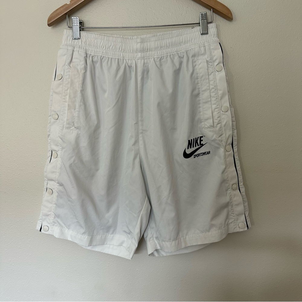 NIKE Gorpcore 70's style Men's Medium White Woven Archive Tearaway Sport Shorts
